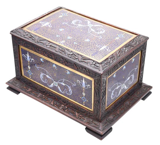 QING DYNASTY 1880 Desk Cigar Humidor Box In Carved Wood And Cloisonn: A desk box "humidor" from the Qing Dynasty.This is a beautiful antique humidor desk-box created in the late 19th century during the Qing Dynasty, circa 1880's. The box is very decorative and very well