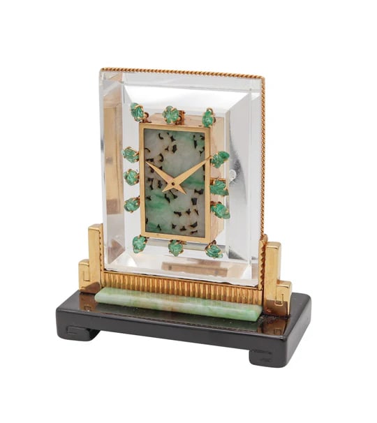 BOUCHERON Paris 1920 Deco Desk Clock In 18Kt Gold Emeralds Jade Onyx Rock Quartz: An art deco chinoiserie desk clock designed by Boucheron-Paris.This is a very rare and fabulous desk clock created in Paris France during the art deco period, back in 1920-22. The amazing luxury clock