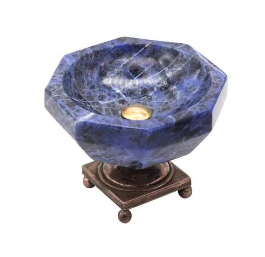 DUTCH 1850 Netherlands Antique Compote In Sterling Silver And Carved Sodalite: A Dutch compote vase in silver and carved sodalite.This is a beautiful and very well-made hexagonal compote created in Netherlands, back in 1850. The vase has been crafted in the neo-classic style wit