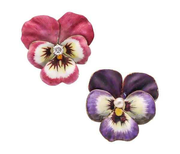 ART NOUVEAU 1900 Enameled Pansy Earrings In 14Kt Gold With Diamond & Pearl: Art nouveau Pansy flower earrings.These are a beautiful and colorful pair of clips earrings, created in America during the Art Nouveau periods, back in the 1900. These unique different earrings have b
