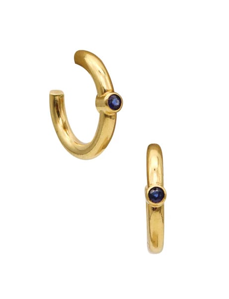 Reinstein Ross Hoops Earrings In Brushed 18Kt Yellow Gold With Sapphires: Hoops earrings designed by Reinstein-Ross.Beautiful pair of hoops earrings, created in New York city by the exclusive jewelry designers of Reinstein-Ross. This pair has been crafted in solid yellow go