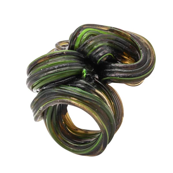 GAETANO PESCE Milano Italy 2011 First Edition Sculptural Free Form Rubber Ring: A rubber free form ring designed by Gaetano Pesce (1939-2024)This is a very elusive sculptural ring created in Milano Italy by the architect Gaetano Pesce. The avant garde ring has been crafted in bla