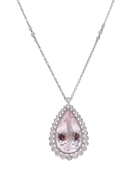 TIFFANY & CO. Long Platinum Necklace With Ctw In Kunzite And Diamonds: An art-deco necklace with a kunzite designed by Tiffany & Co.This is an outstanding statement necklace-pendant crafted in New York City by the American jewelry house of Tiffany & Co. The necklace is p