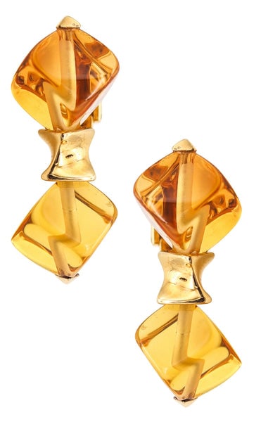 MARINA B. Milan 1981 Clips-On Earrings In 18Kt Yellow Gold With Translucent Citrines: Pair of clips-on earrings designed by Marina B. (Bulgari).This is a beautiful and youthful pair of dangle clip-on earrings created in Milano, Italy, by the renowned jewelry designer Marina B. during t