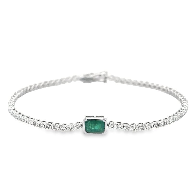 14KT WHITE GOLD EMERALD OCT AND DIAMOND TENNIS BRACELET: 14KT WHITE GOLD EMERALD OCT WITH DIAMOND TENNIS BRACELET 7"14KT GOLD WT. APPROX. 4.69 GRAMDIAMOND WT. APPROX. 0.85 CARAT / 72 PCSEMERALD WT. APPROX. 0.55 CARAT