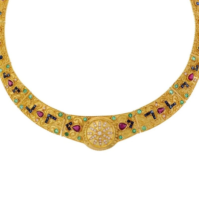 Sunburst Graduated Link Necklace Estate Diamond Gems 18k Gold: This is a magnificent, graduated link collar necklace, it is crafted from 18k yellow gold. The front center has a round shape medallion on a 23mm wide centerpiece with a sunburst design decorated