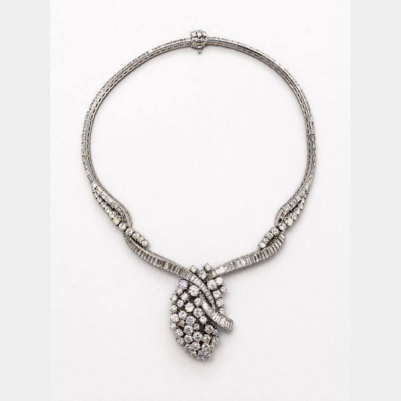 Art Deco Platinum 32.50 Ct. Diamond Necklace: Art Deco Platinum 32.50 Ct. Diamond Necklace Weighing 74.2 gramsSet with 162 Baguette Diamonds weighing app. 21.00 Ct.Along with 73 Round Diamonds weighing app. 11.50 Ct.D-F Color, VVS-VS ClarityApp. 