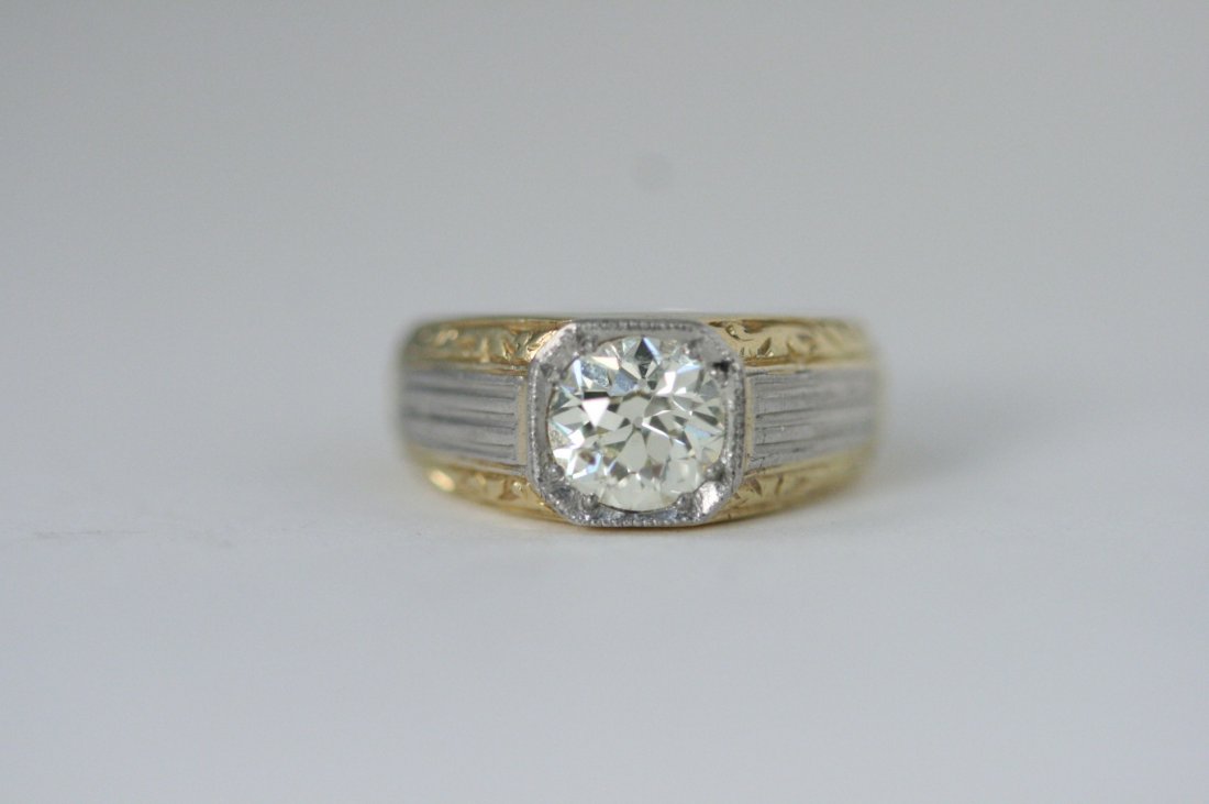18K Y/G MEN'S RING: 18K Y/G MEN'S RING WITH 1.35CT DIAMOND V/S - MN