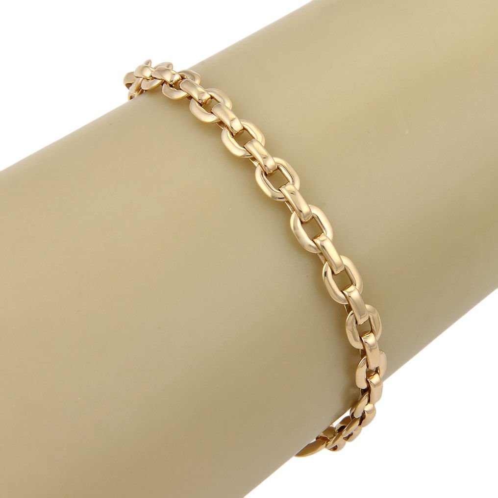 Cartier 18K Yellow Gold Circular Chain Link Designer: This authentic Cartier bracelet is finely crafted from solid 18k yellow gold. It features a very attractive chain link design which looks absolutely fabulous on the wrist. It is fully signed with Cart