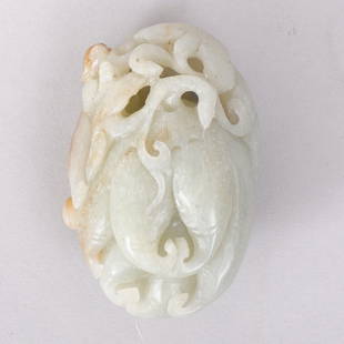 1110: A FINE CHINESE CARVED JADE: Carved Jade