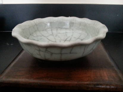 Song dynasty Bowl: Chinese, Song dynasty bowl,private collection from Bloomfield hills , Michigan, Seller gaurantees it not a reproduct, H 2", Dia 6.5"