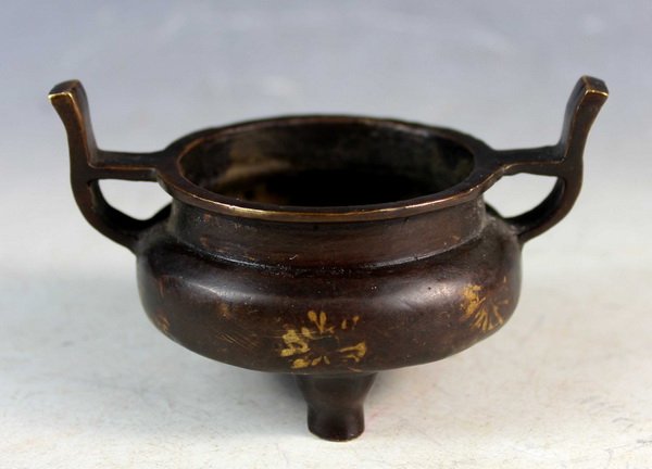 Chinese Antique Bronze Incense Burner: H:2.25",W:4",D:3".