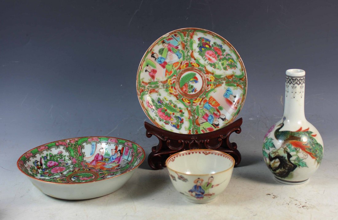 Group Of Five Chinese Porcelain Plates/ Vase/Cup (1 of 10)