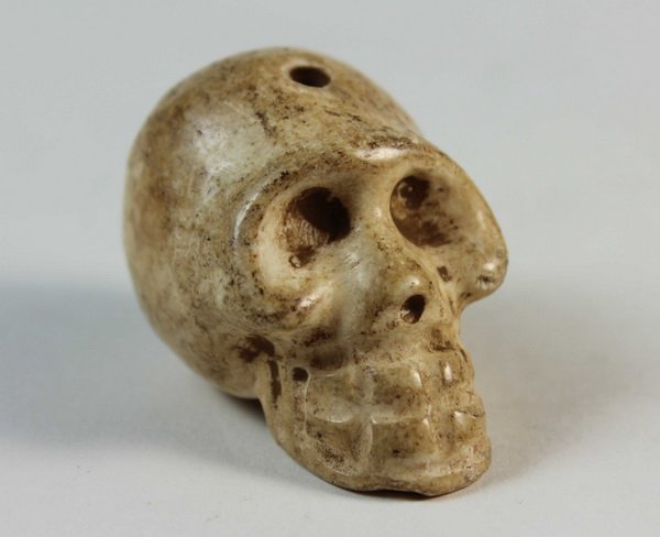 JAPANESE ANTIQUE 19TH C CARVED NETSUKE: H:3.5cm,W:5cm,D:3cm.