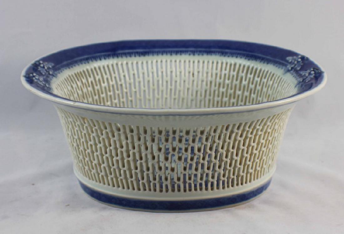 Antique Chinese Porcelain Fruit Bowl (1 of 7)