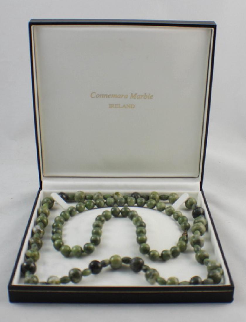 Pair Of Chinese Carved Jade Beads Necklace (1 of 7)