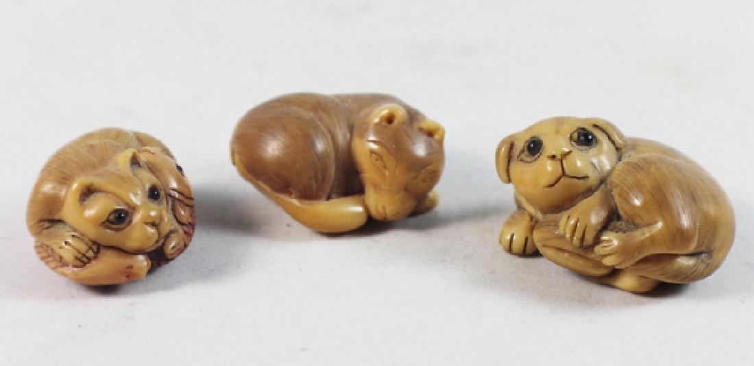 LOT OF 3 JAPANESE ANTIQUE 19TH C CARVED NETSUKES (1 of 7)