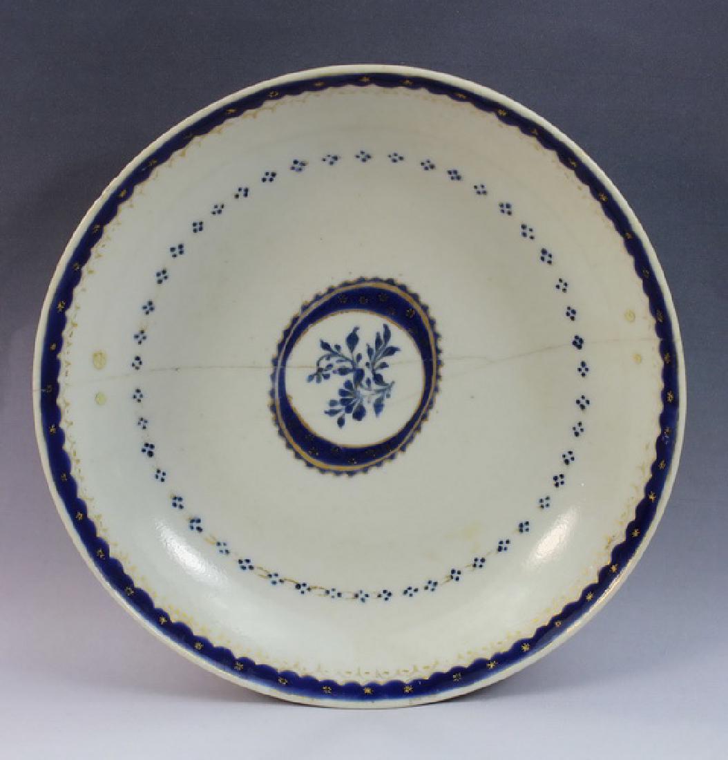 Chinese 18TH C Export Porcelain Plate (1 of 5)