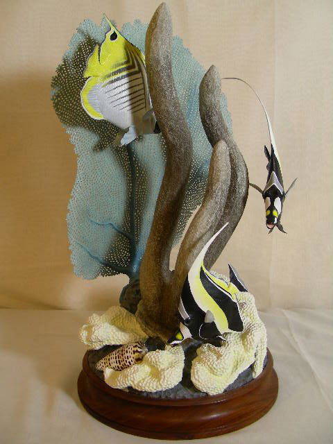 SEA FAN IMPERIAL FISH CARVING DAVID JOHNSON: Lot 316 : SEA FAN IMPERIAL FISH CARVING DAVID JOHNSON - World champion fish carver. Measures 20" high x 12" wide.