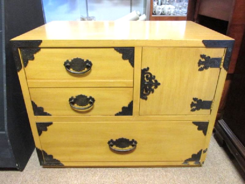 SMALL CHINESE STYLE NIGHTSTAND (1 of 4)