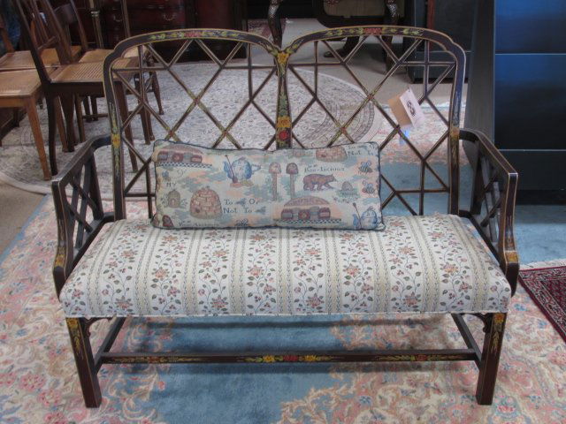WELLINGTON HALL FEDERAL STYLE PAINTED SETTEE (1 of 10)