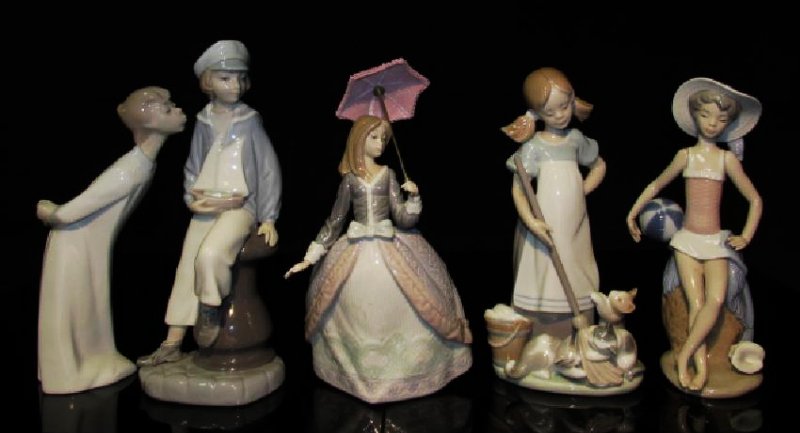 FIVE LLADRO SPANISH PORCELAIN FIGURINES (1 of 10)