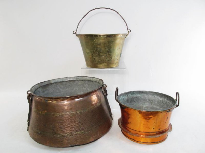 THREE PIECES ANTIQUE COPPER & BRASSWARE (1 of 10)