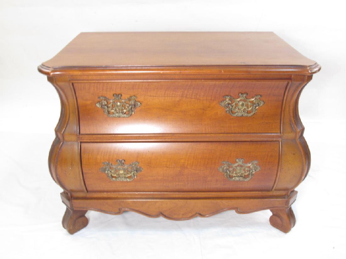 HENREDON WALNUT FINISHED BOMBE STYLE CHEST (1 of 7)