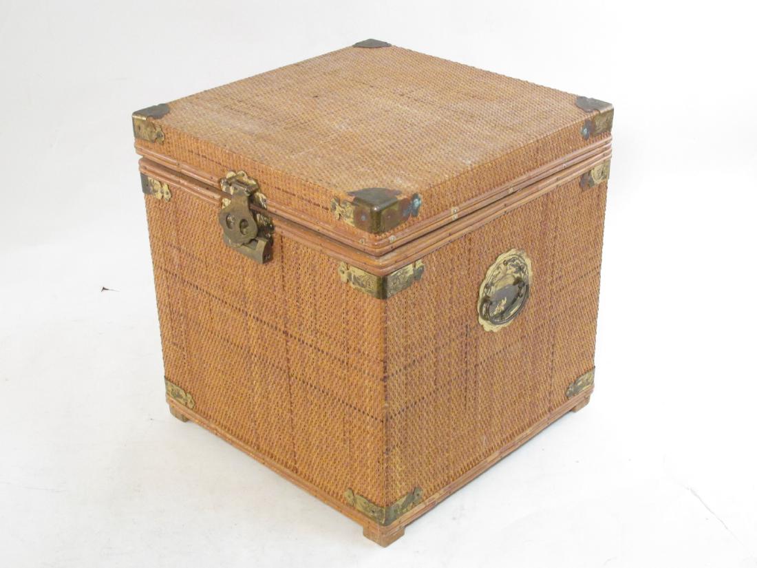 VINTAGE CHINESE RATTAN STORAGE BOX (1 of 9)