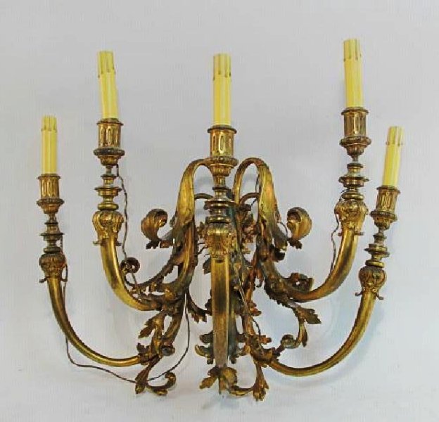 HEAVY ANTIQUE GILDED BRONZE WALL SCONCE (1 of 10)