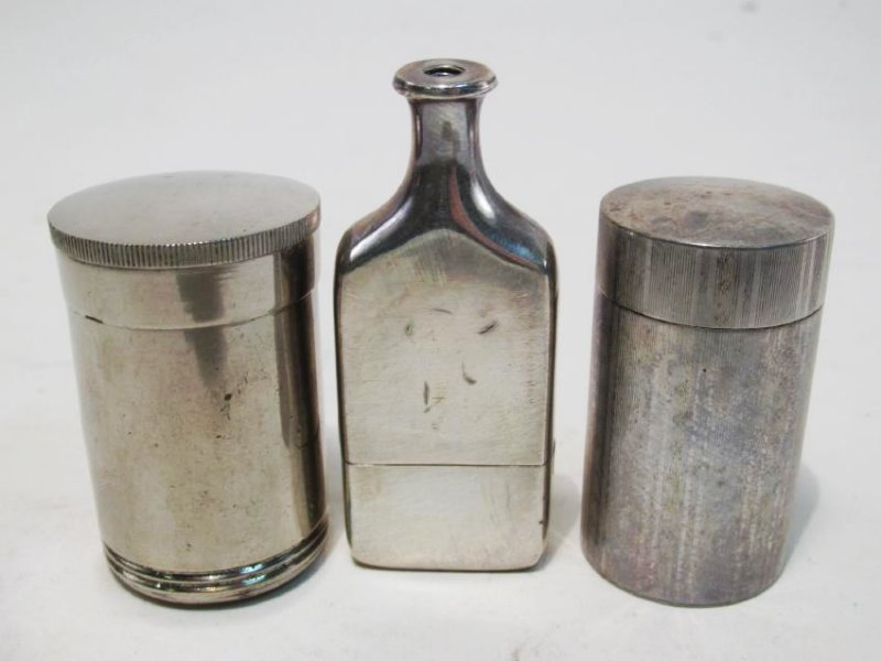 THREE GILLETTE TRAVEL SAFETY RAZORS: STERLING (1 of 8)