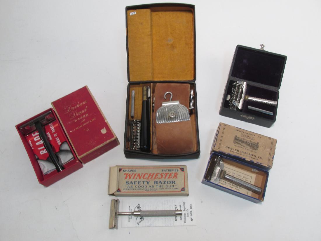 FIVE ASSORTED VINTAGE SAFETY RAZORS: FOX, WINCHETS (1 of 9)