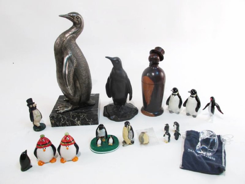 COLLECTION OF PENGUIN FIGURES/SCULPTURES (1 of 10)
