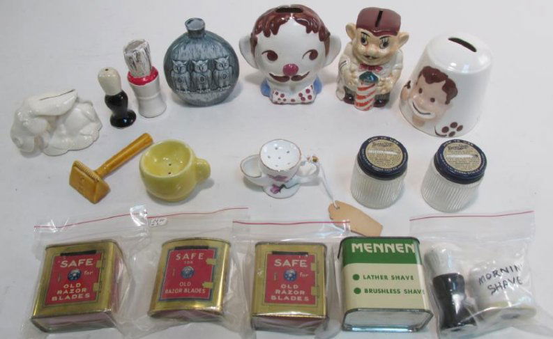 VINTAGE SHAVING BLADE BANKS & MINIATURES SHAKERS (1 of 9)