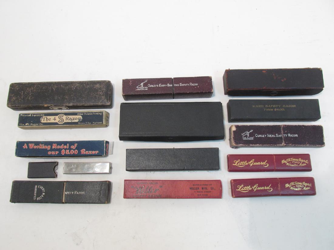 ASSORTED ANTIQUE AND VINTAGE STRAIGHT RAZORS (1 of 10)