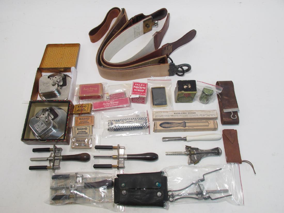 VINTAGE SAFETY RAZOR BLADE STROP & STOPPERS (1 of 9)