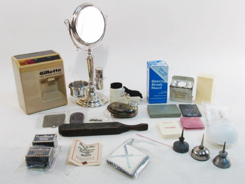 ASSORTED VINTAGE SHAVING ACCESSORIES: STANDS, ETC (1 of 10)