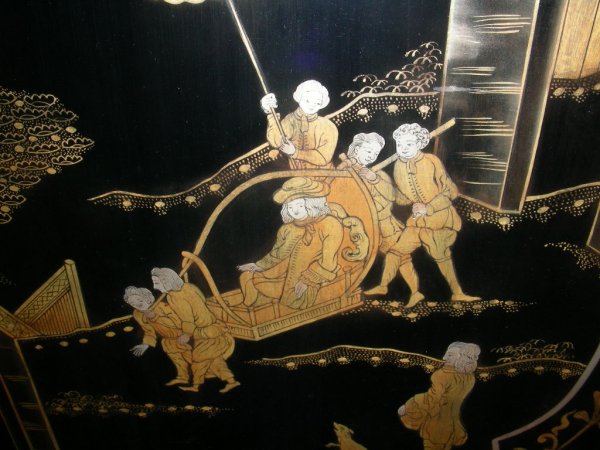 CHINESE LACQUERED GILT DECORATED 4 PANEL SCREEN - 10
