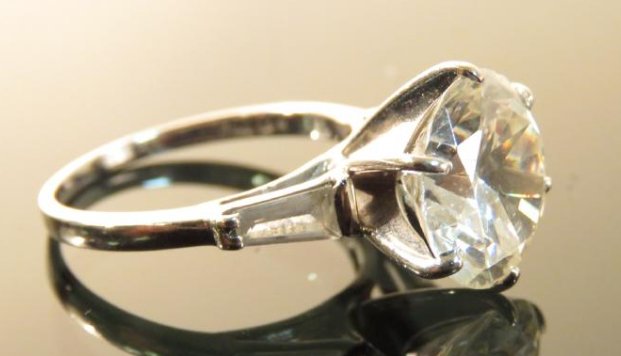 LADIES 14K WHITE GOLD & FAUX DIAMOND COCKTAIL RING (1 of 4)