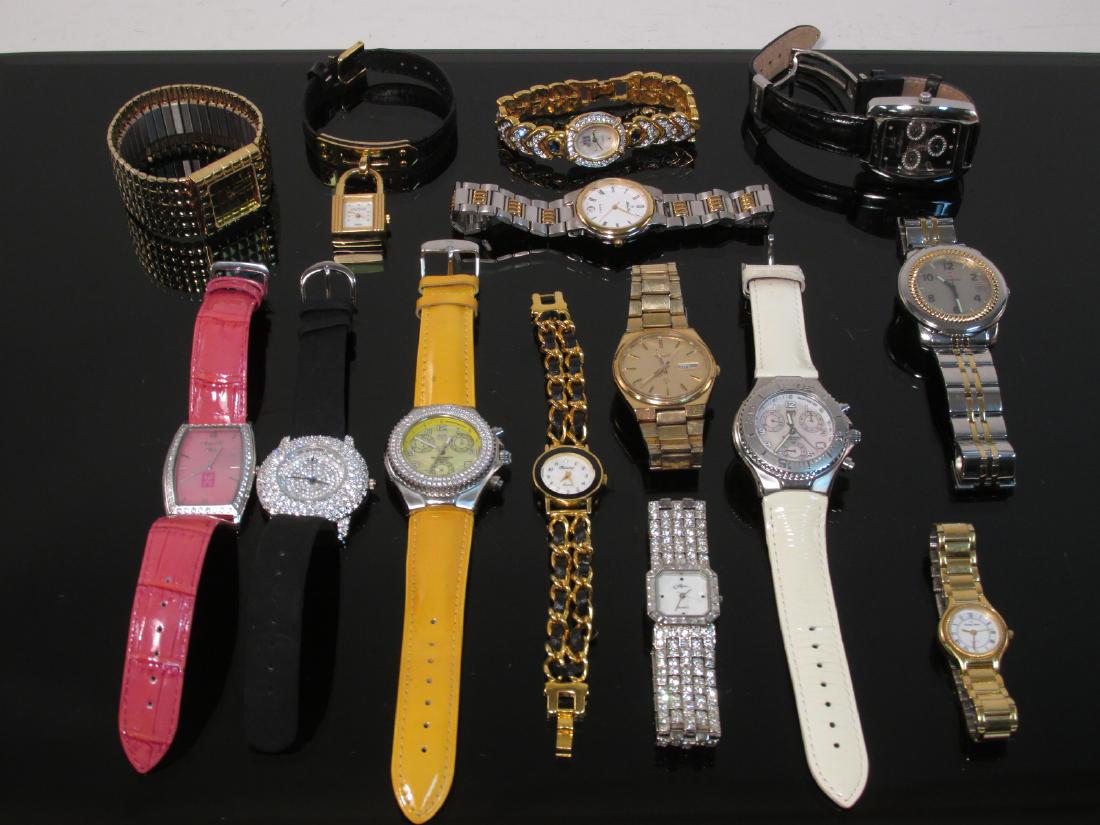 FOURTEEN WATCHES: SEIKO, TECHNOMARINE, VICTORINOX (1 of 10)