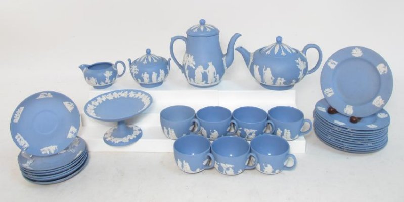 WEDGWOOD BLUE JASPERWARE TEA SET: 31 PCS (1 of 10)