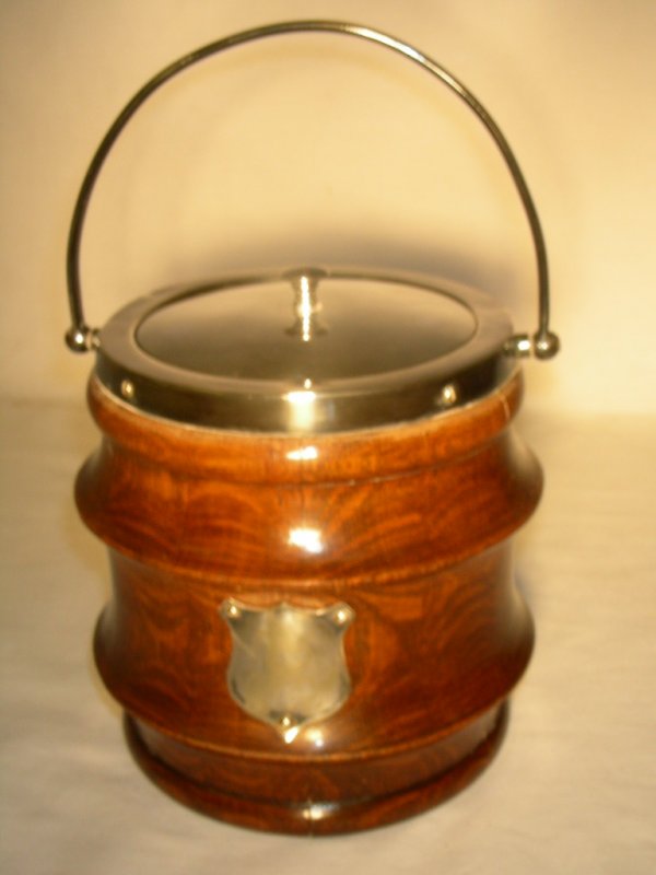 VINTAGE ENGLISH OAK & PORCELAIN ICE BUCKET
