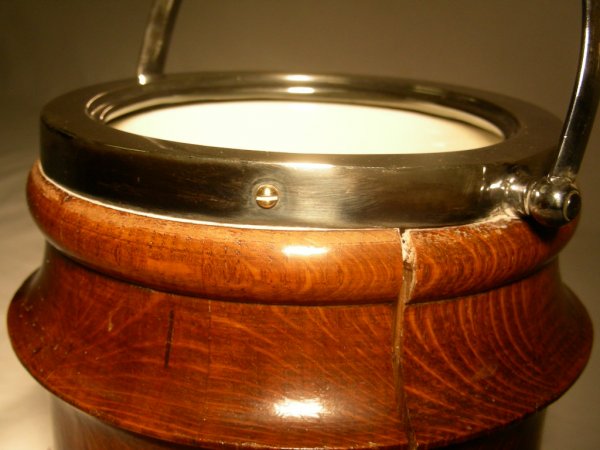 VINTAGE ENGLISH OAK & PORCELAIN ICE BUCKET - 5