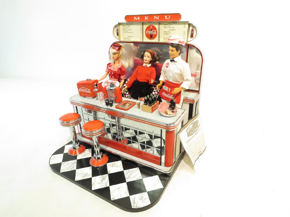 SODA FOUNTAIN COCA-COLA BARBIE SET
