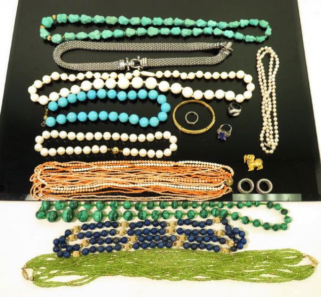 TRAY LOT LADIES COSTUME JEWELRY: 14K, TURQUOISE, E: Tray lot of assorted ladies costume jewelry. Includes turquoise, pearls, malachite, bone, coral, glass, sterling silver and more. Most have 14k clasps. Condition: good, all wearable, see images. Weigh