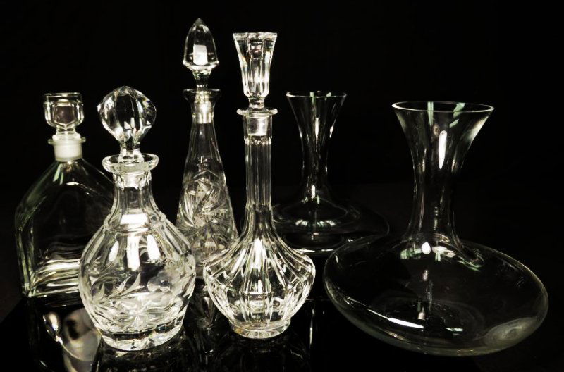SIX ASSORTED GLASS PIECES DECANTER / VASE (1 of 10)