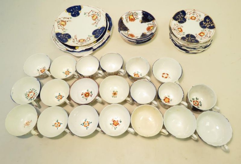ANTIQUE GAUDY WELSH POTTERY / PORCELAIN 42 PCS (1 of 7)