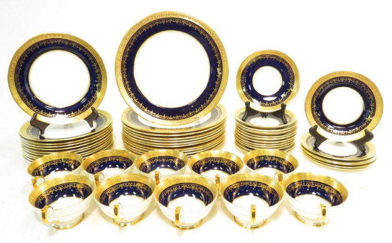 52. PCS. AYNSLEY GEORGIAN COBALT CHINA SET (1 of 11)