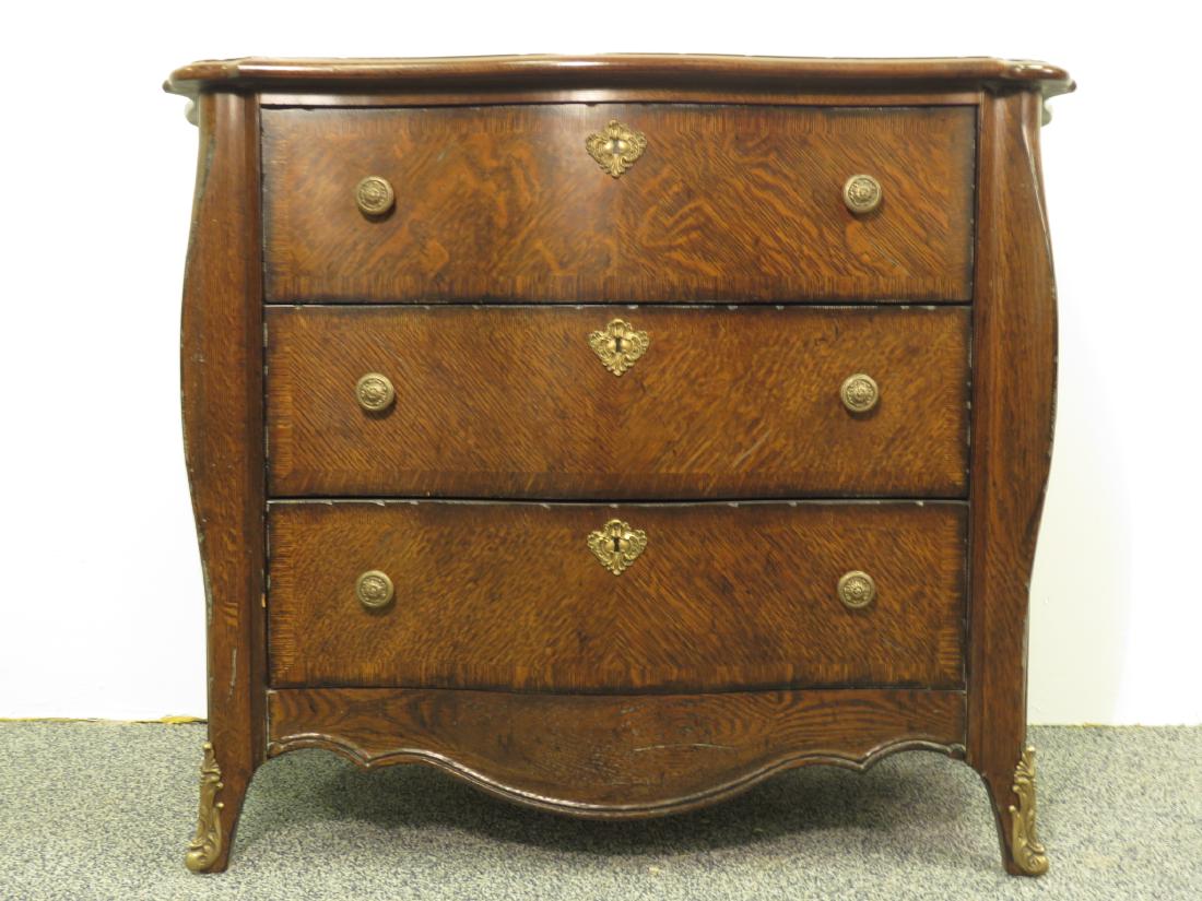 DREXEL HERITAGE OAK CHEST OF DRAWERS (1 of 7)
