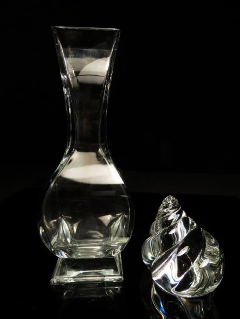 BACCARAT VASE & STEUBEN SHELL PAPERWEIGHT (1 of 6)